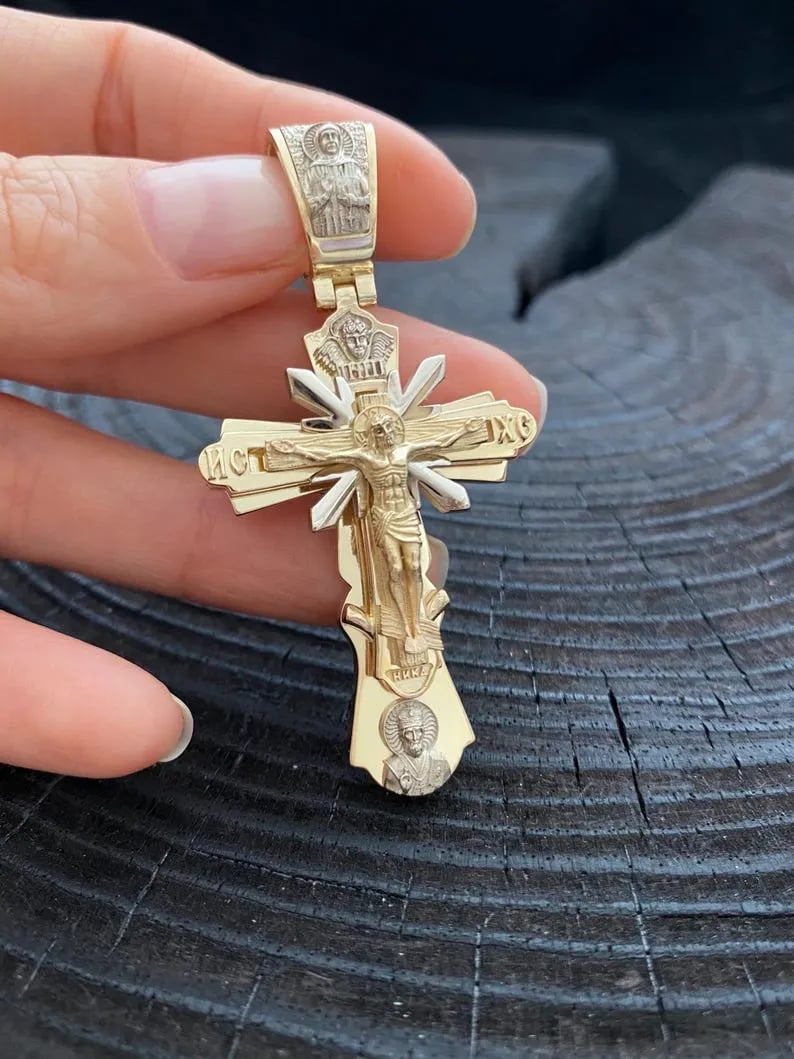 ✝️Pendentif Saint Jésus: Foi et élégance